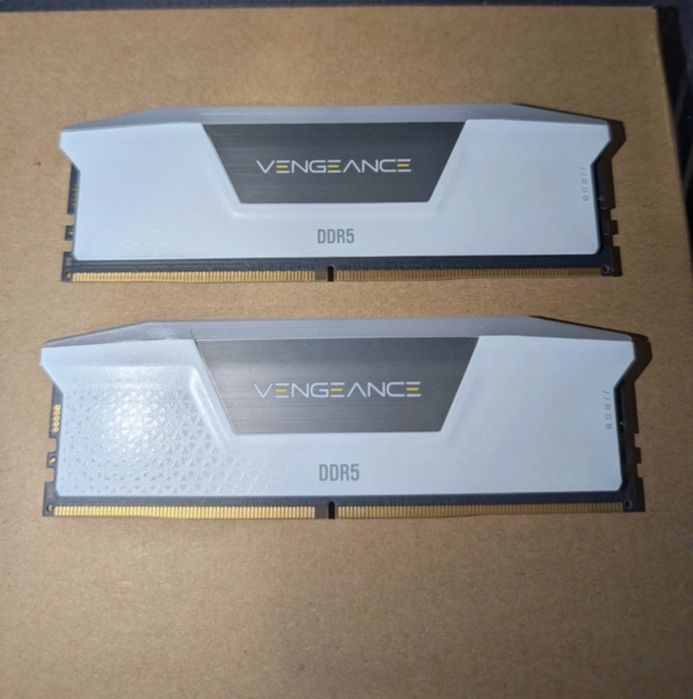 Corsair Vengeance 32 GB ddr5 Venda ou troca por preta