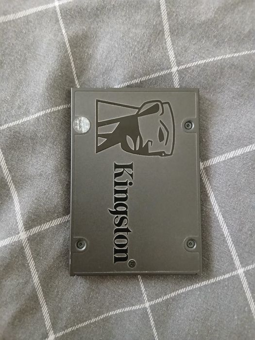 Ssd kingston 960gb в хорошому стані