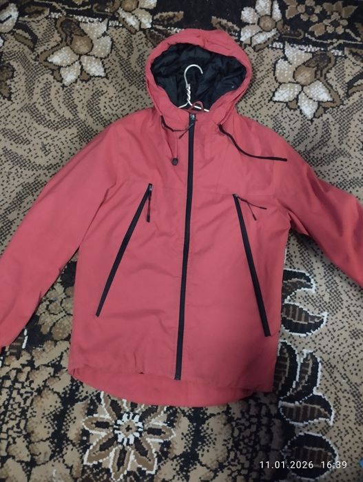 Чоловіча куртка  розмір М