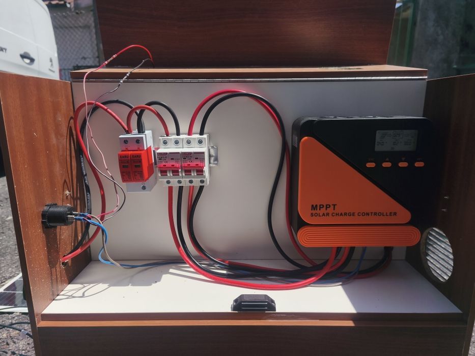 Kits fotovoltaicos  24v