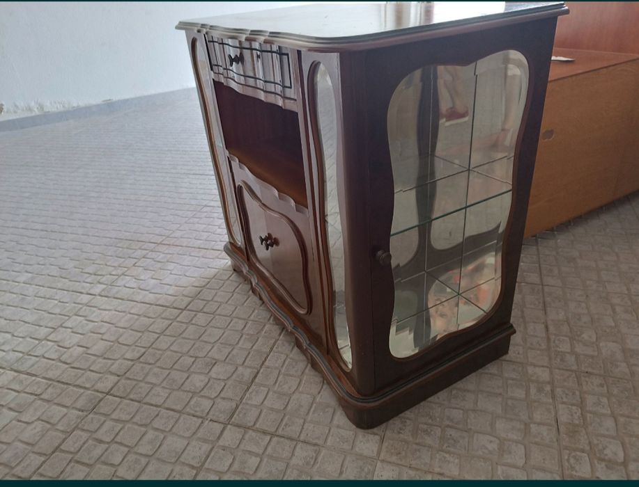 Móvel/Cristaleira Vintage