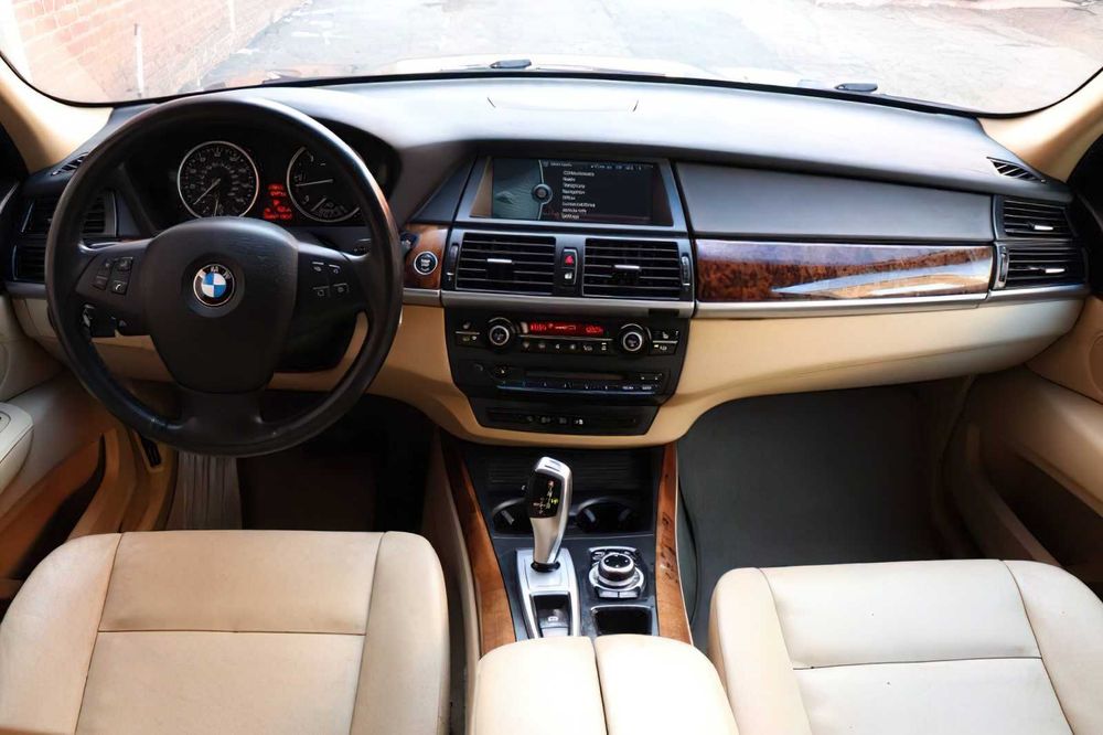 BMW X5 xDrive35d      2013