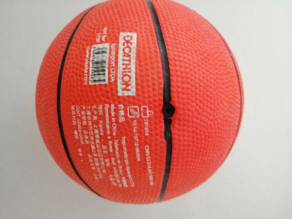 KOLEKCJONERSKA Piłka do mini kosza z podpisem Marcina Gortata