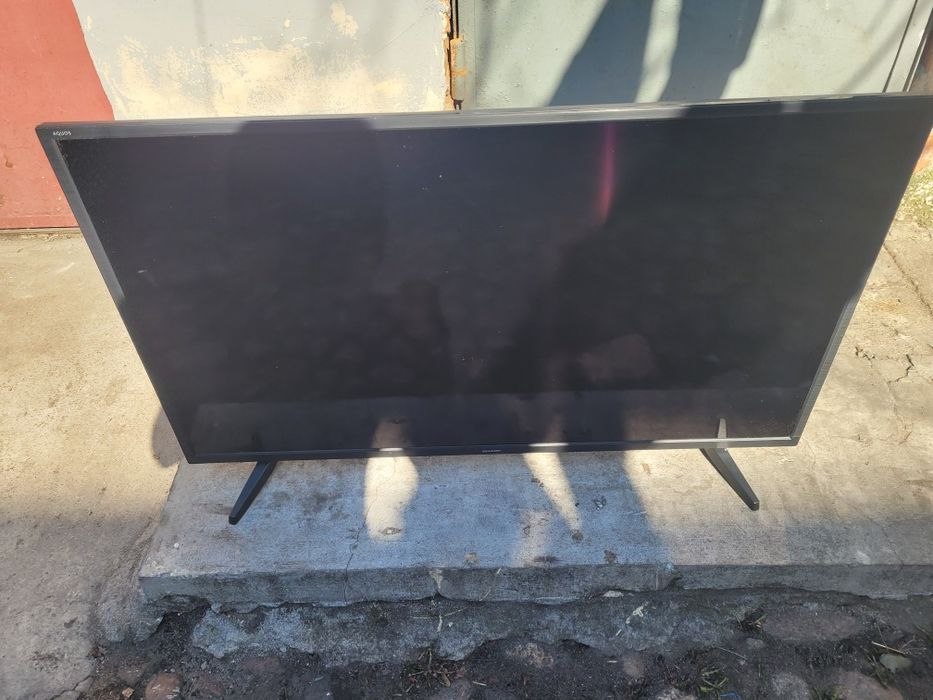 Sprzedam 40cale tv sharp 100 hz ma wbudowany dvbt