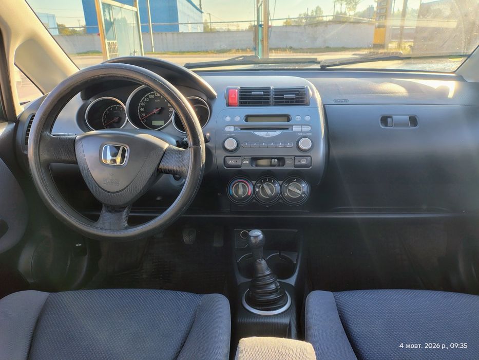 Honda jazz 2002 рік 1.3 механіка