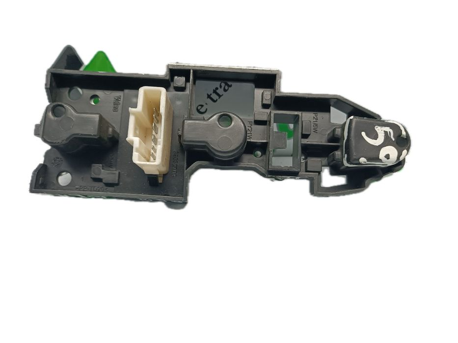 Suporte lâmpada esquerdo CITROËN C5 II (RC_)
