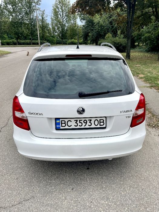 Skoda Fabia 2013рік.в рідній фарбі.автомат.