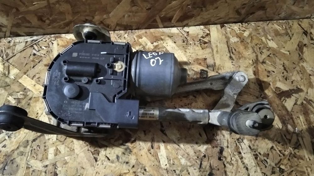 MOTOR LIMPA VIDROS FRENTE ESQUERDO SEAT LEON II 1P