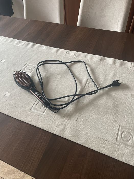 Elektryczna szczotka do prostowania włosów