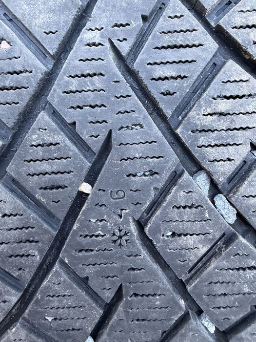 275/35R21 Nokian hakkapeliitta R5