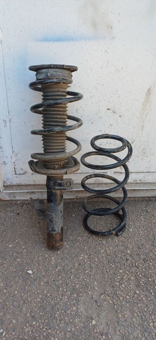 Продам стойку форд фокус