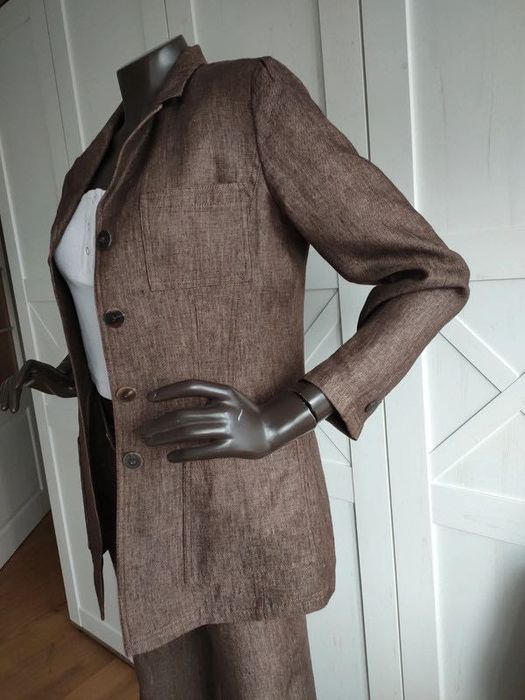 Piękny garnitur lniany