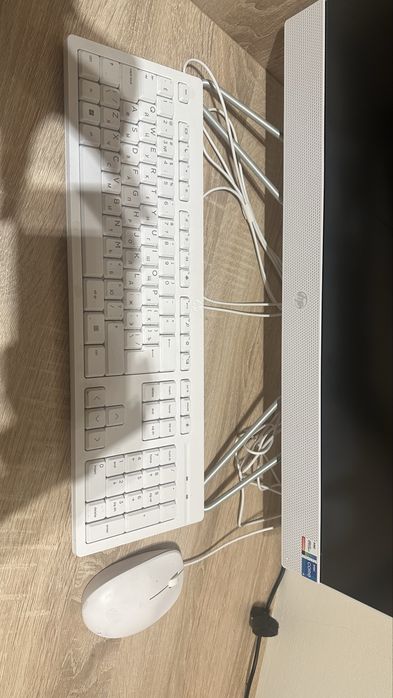 Komputer HP All in One 24-CB1031NS Intel Core 1235U