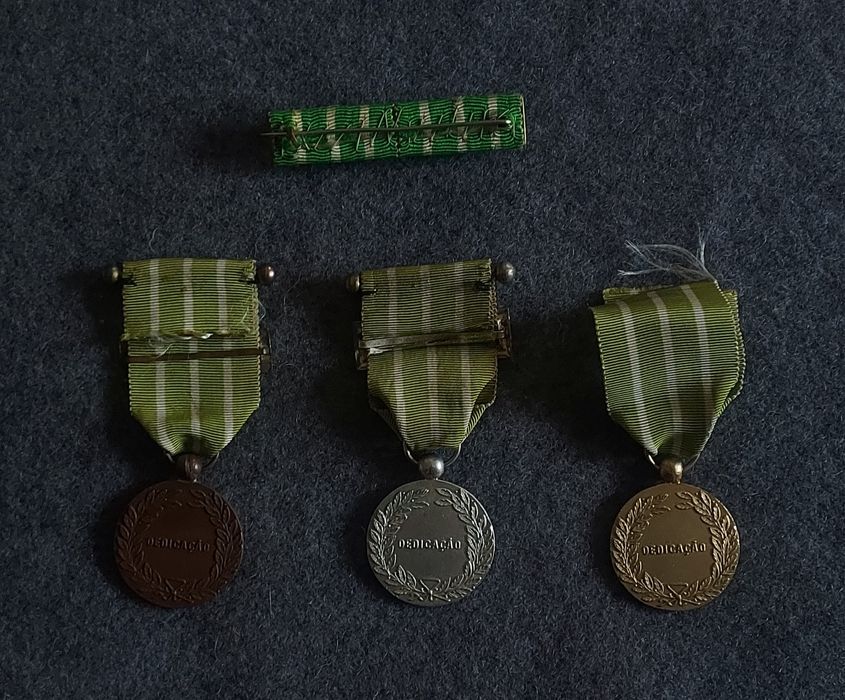 Legião Portuguesa - medalhas e barrete