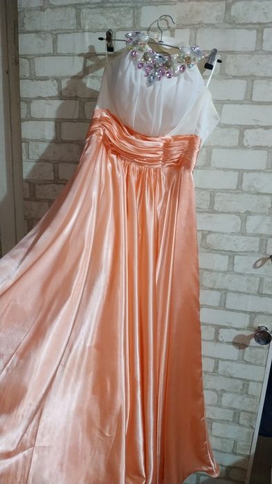 Вечернее платье в пол