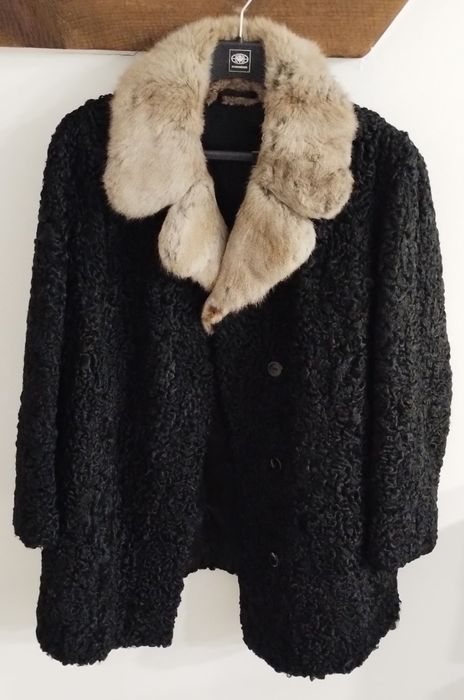 Płaszcz kożuch damski futro kurtka z karakuły wełna retro vintage blk