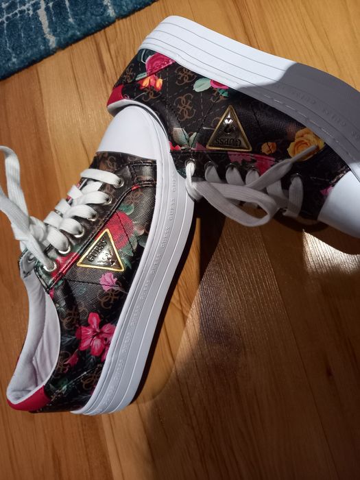 Ténis GUESS, N. 37 - novos