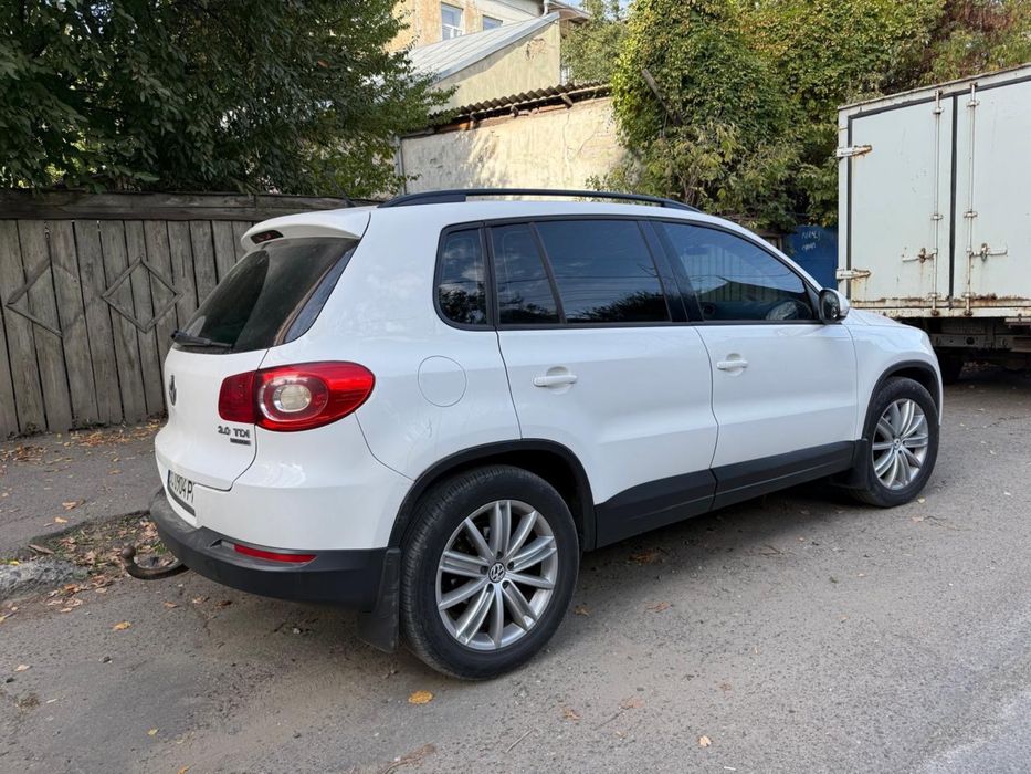 Продам авто Volkswagen Tiguan 2008