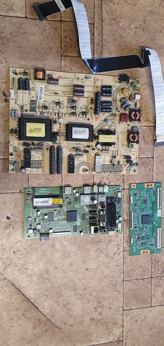 Płyta główna zasilająca t-con telewizor Toshiba