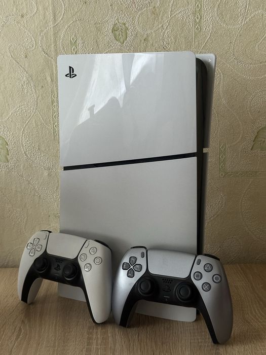 Playstation 5 slim 1tb