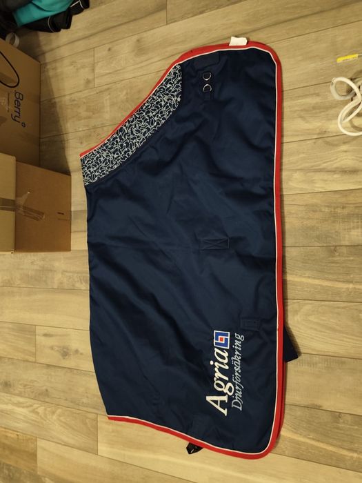 Derka stajenna 125 cm