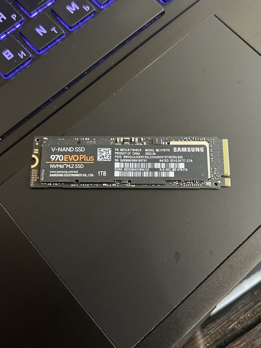 SSD Samsung 970 EVO Plus на 1 Tb M2, стан нового