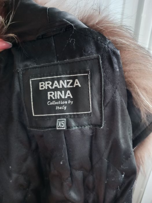 Жіноча куртка, зима.