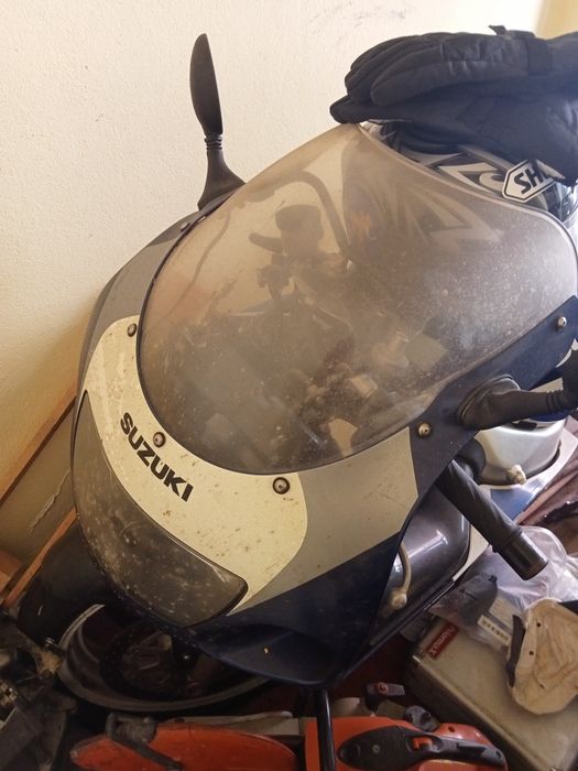 Suzuki GSXR 600 a gasolina