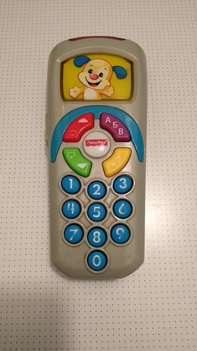 Детский развивающий телефон Fisher & Price.
