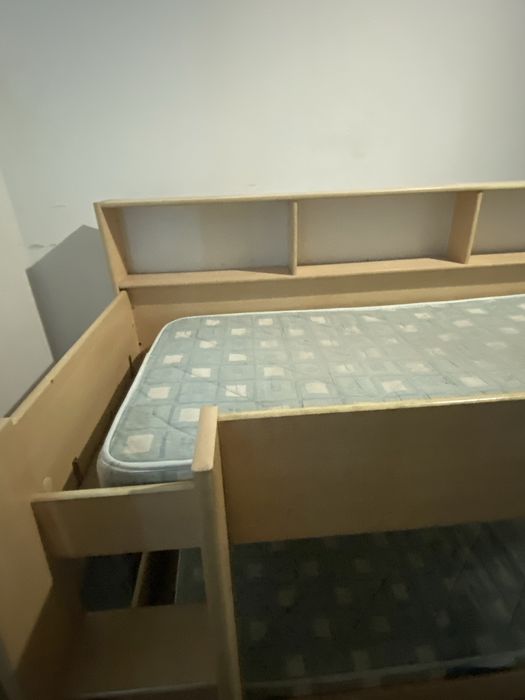 Beliche com os 2 colchões