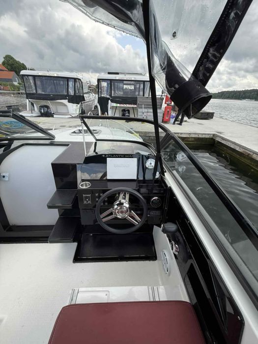 Wynajem Motorówka Atlantic Marine 720 Day Cruiser