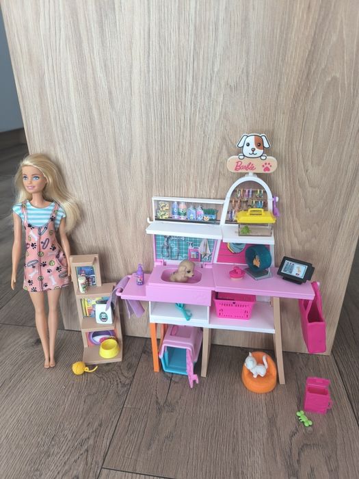 Barbie Lalka + salon dla zwierząt zestaw