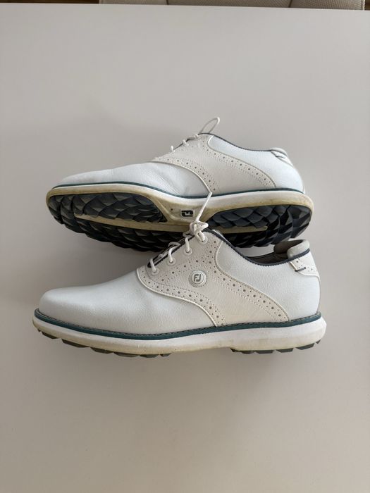 Sapatos de golfe