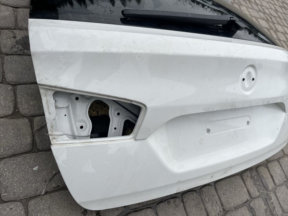 Klapa tyl tylna bmw f11 touring kombi a300 Alpinweiss szyba