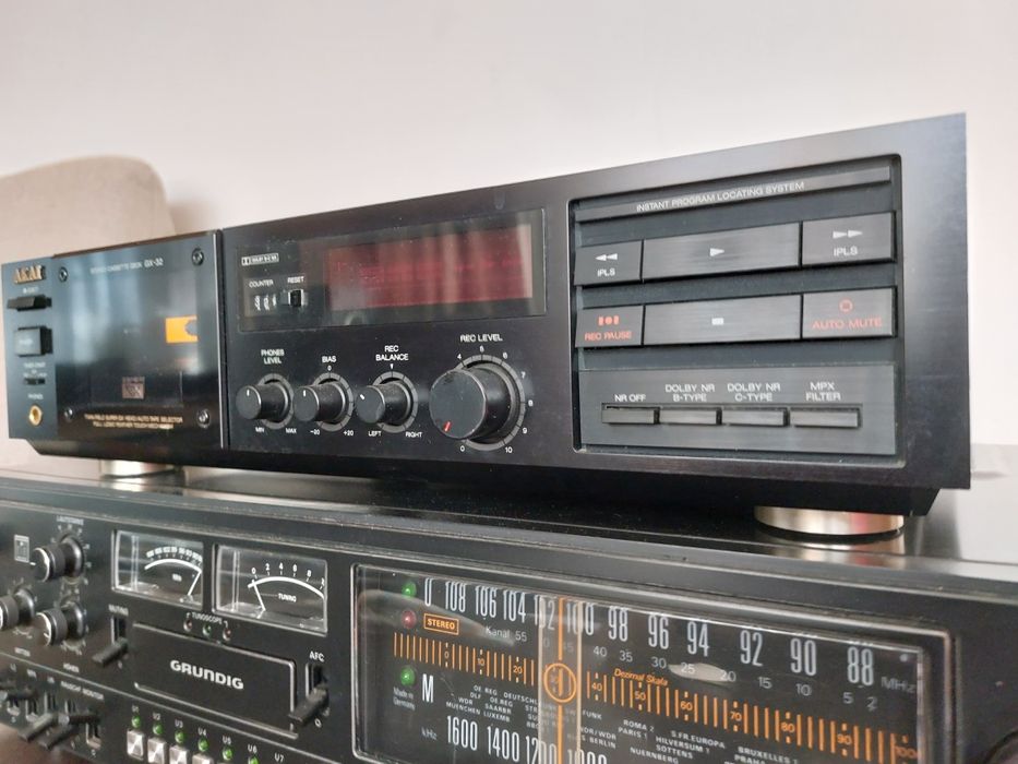 Sprzedam magnetofon Akai gx32