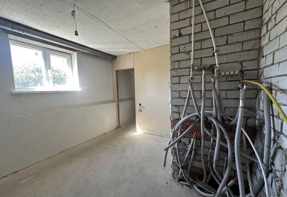 Продам сучасний будинок у районі Нових Будинків (Павленки)(код 5550)