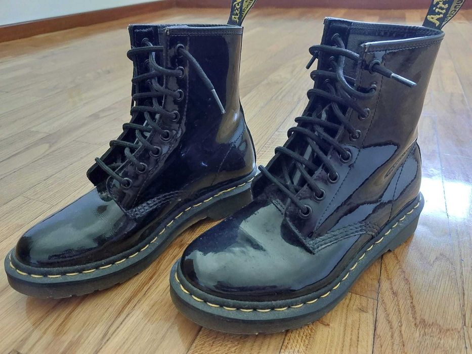 1460 Woman's patent leather lace up boots vegan (tamanho 38)