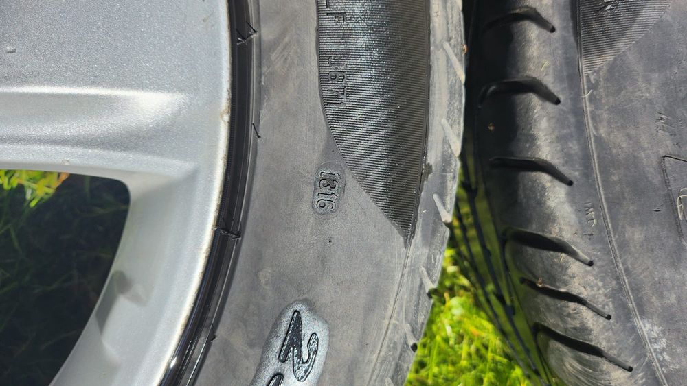 Koła letnie oryginalne Mercedes 5x112 235/50/19 ET 60 8J VW Audi Seat