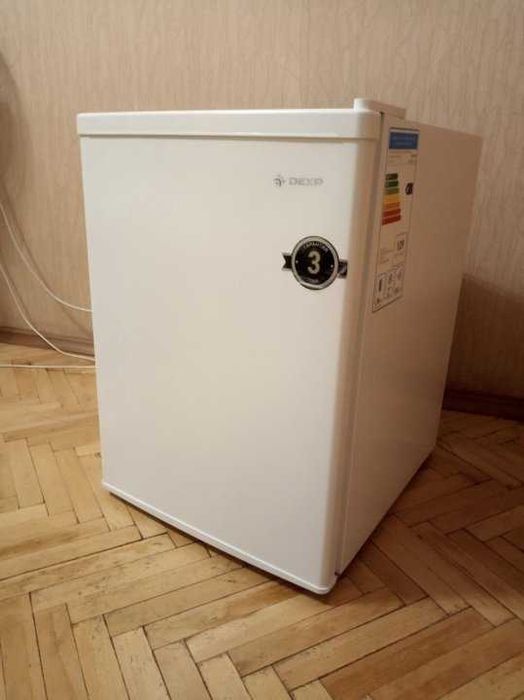 Продам холодильник мини