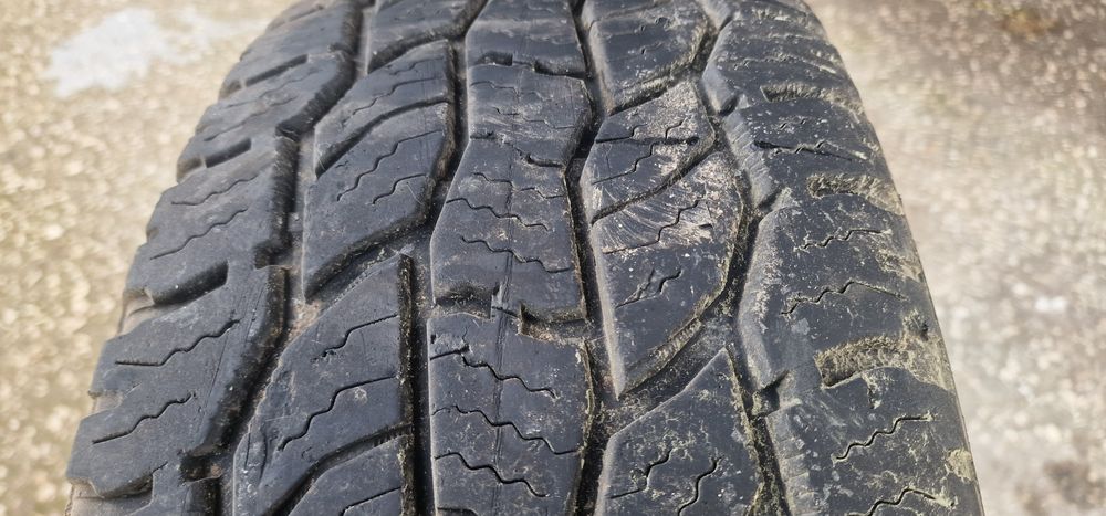 Pneus 235/70 16 cooper discoverer a/t3