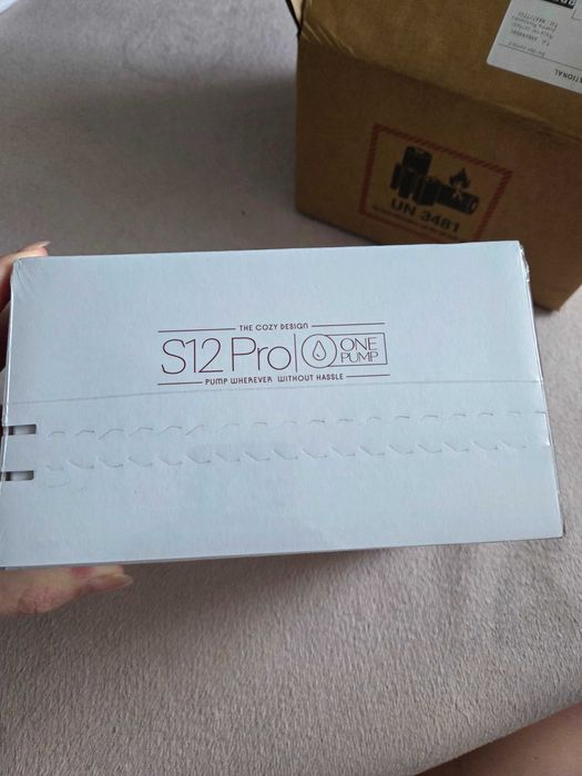 Laktator momcozy s12 pro
