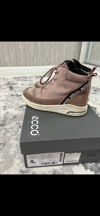 Черевики Ecco для дівчинки
