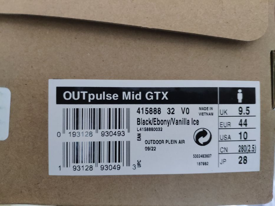 Полуботинки, кроссовки  Salomon OUTpulse GTX 43-46