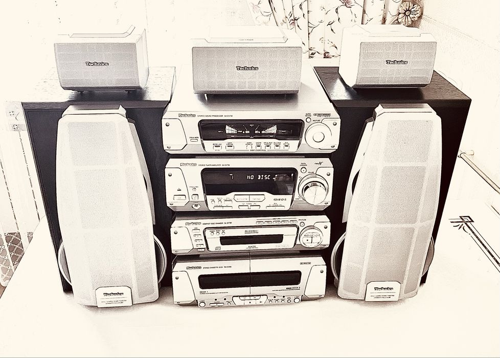 Знаменитый и легендарный блочный музыкальный центр фирмы Panasonic  Technics SC-EH790 в идеальном состоянии