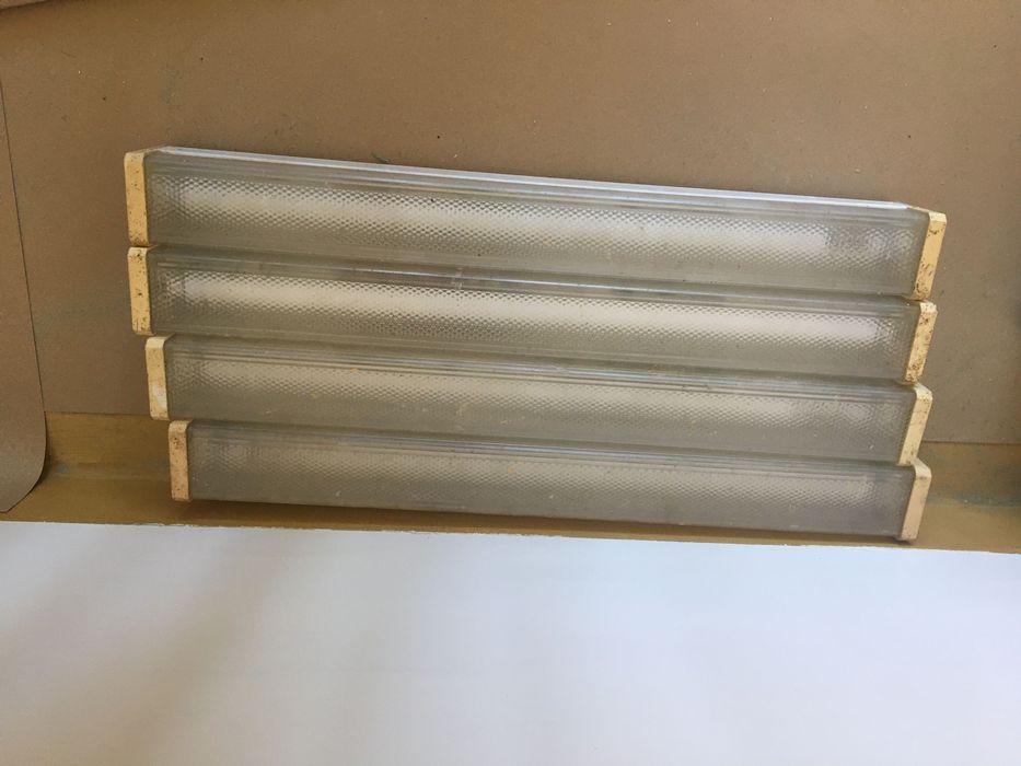 4 Lâmpadas teto para escritório ou garagem