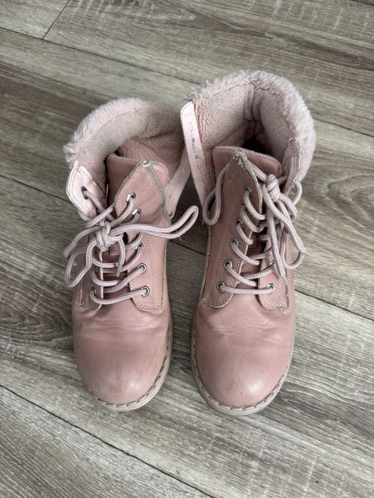 Взуття жіноче 36