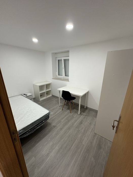 Quarto estudante/trabalhador-estudante - ESECS/ESTG/ESSLEI