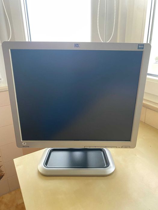 HP L1710 17'' Monitor64564250476675120