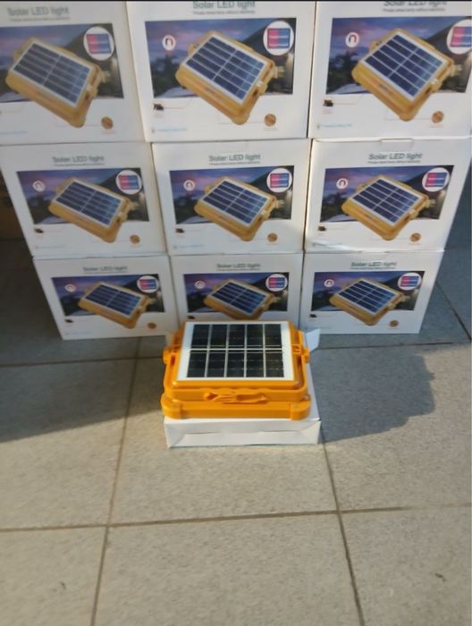 solar led light — вуличний ліхтар на сонячній батареї
