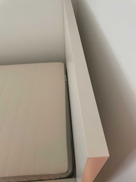 Cama Malm c/ colchão